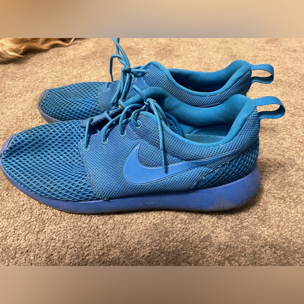 Nike men’s running shoe. size 10.